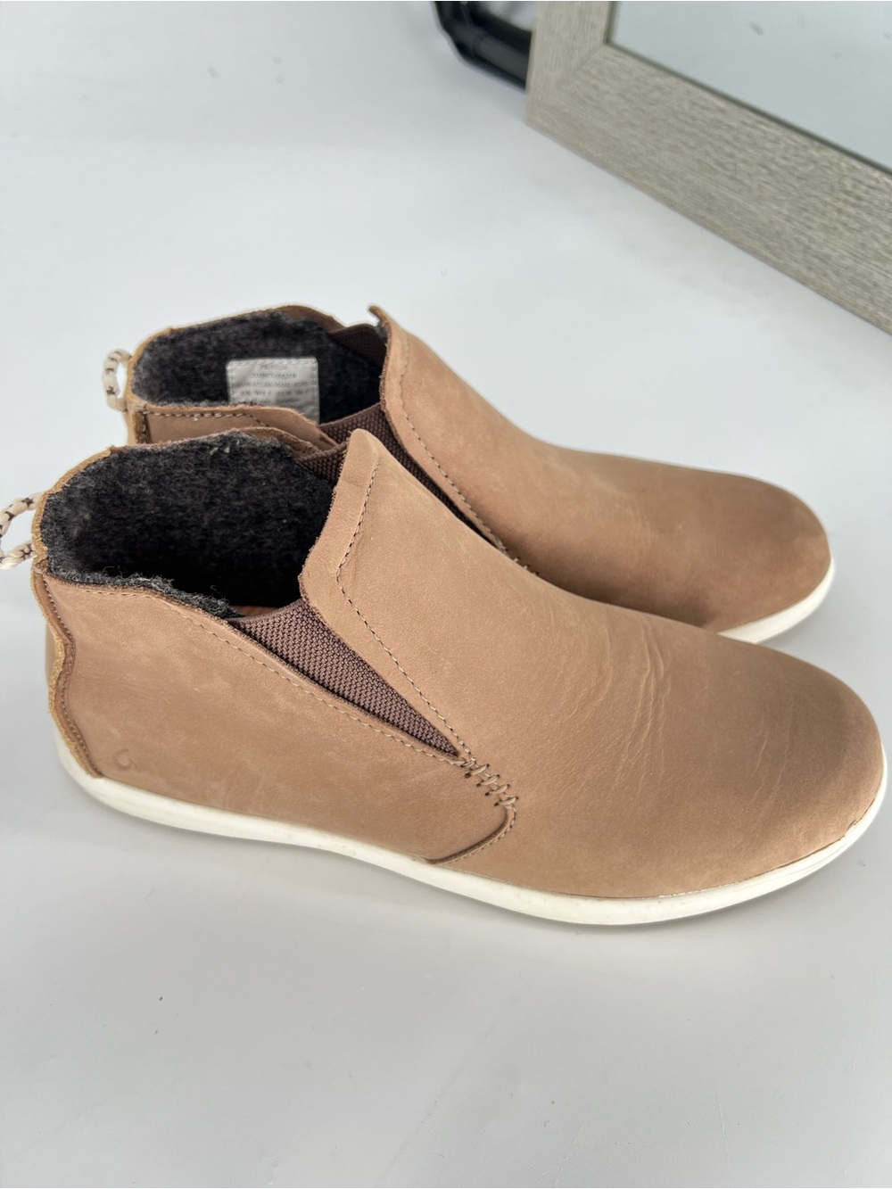 Womens Olukai
Hawai'iloa Manu Hope Tan Nubuck Chelsea Ankle Boots 8.5